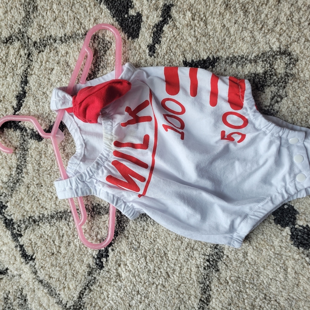 Milk costume, Size 3 to 6 months